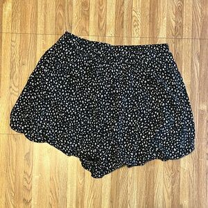 Bubble Shorts. Polka dot.